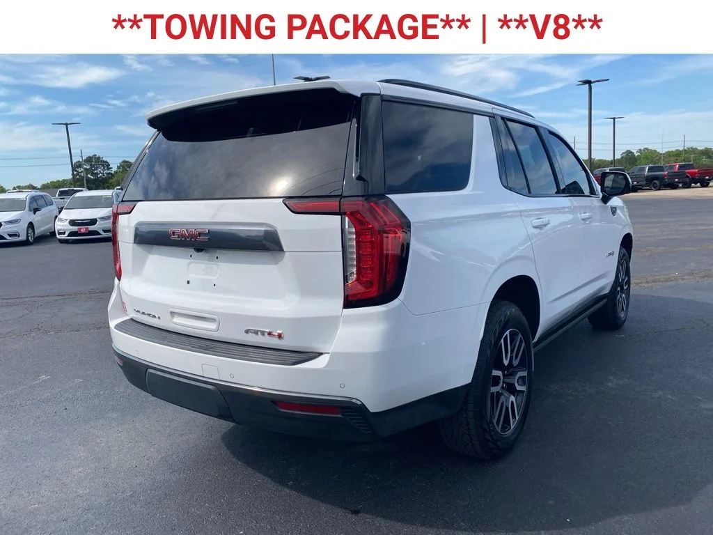 Used 2024 White GMC AT4 image 9