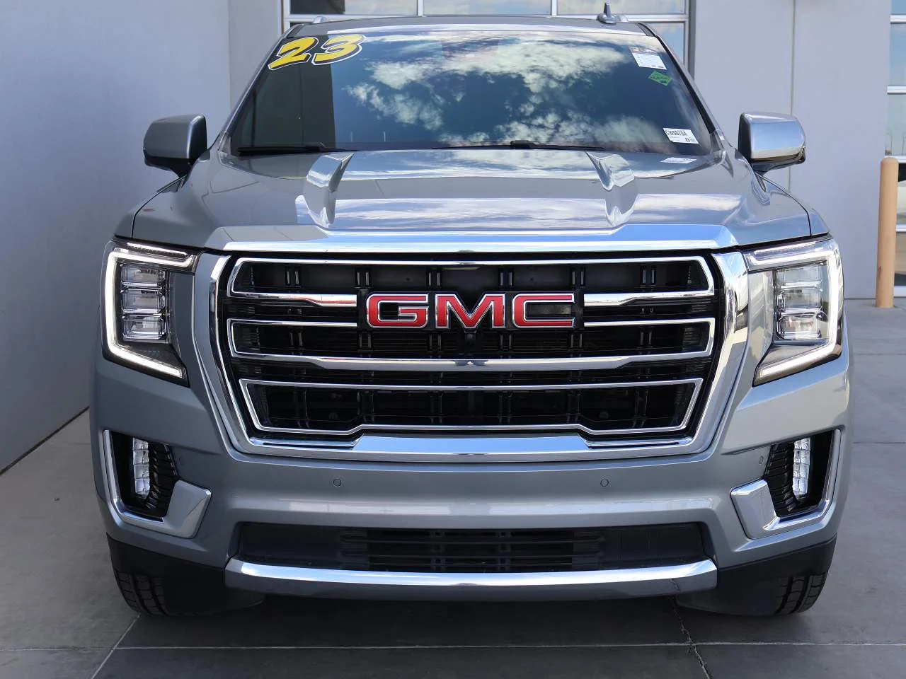 Used 2023 Sterling Metallic GMC SLT image 5