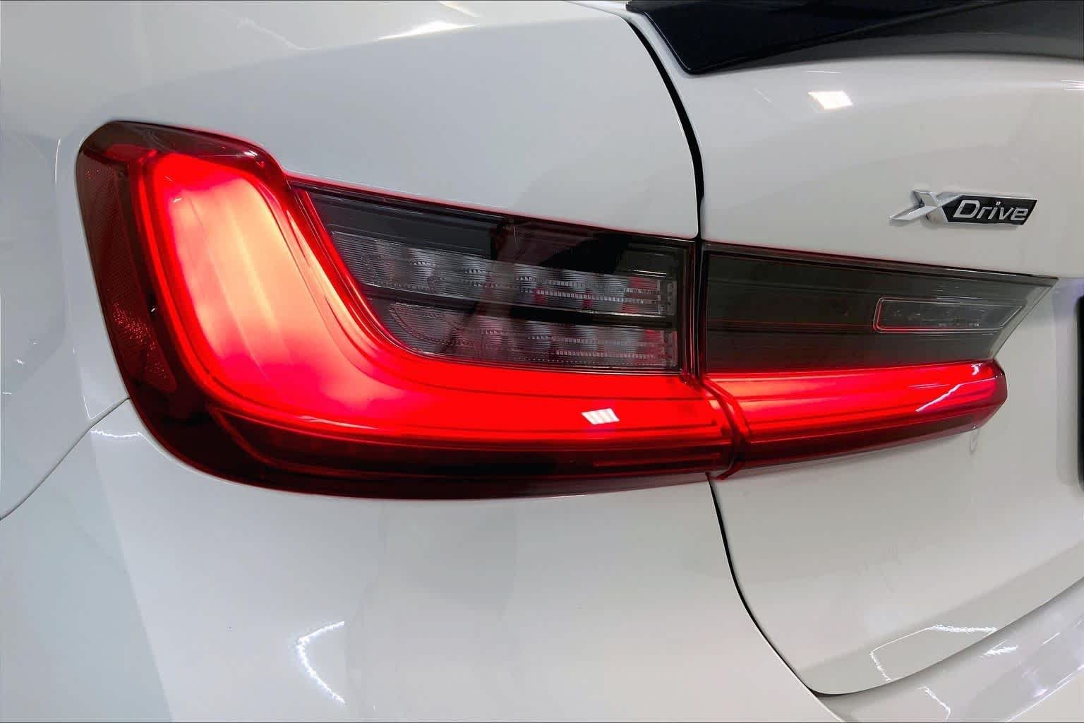Used 2021 Alpine White BMW 330i xDrive image 28