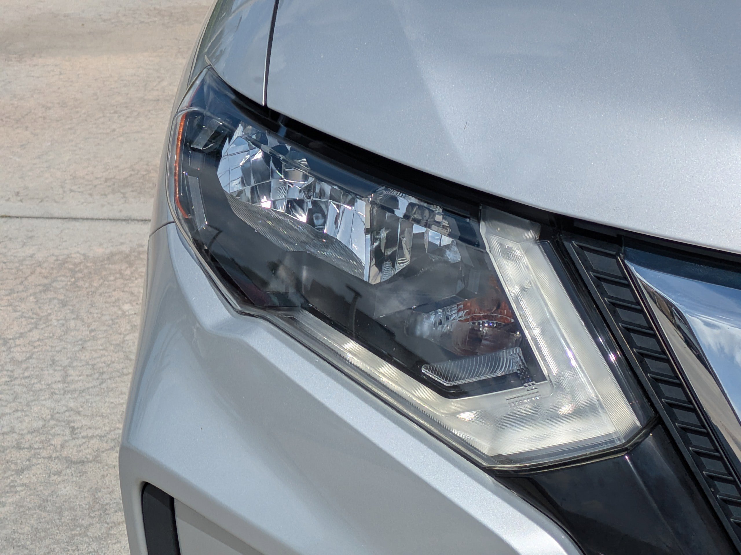 2018 Nissan Rogue SV - Photo 7