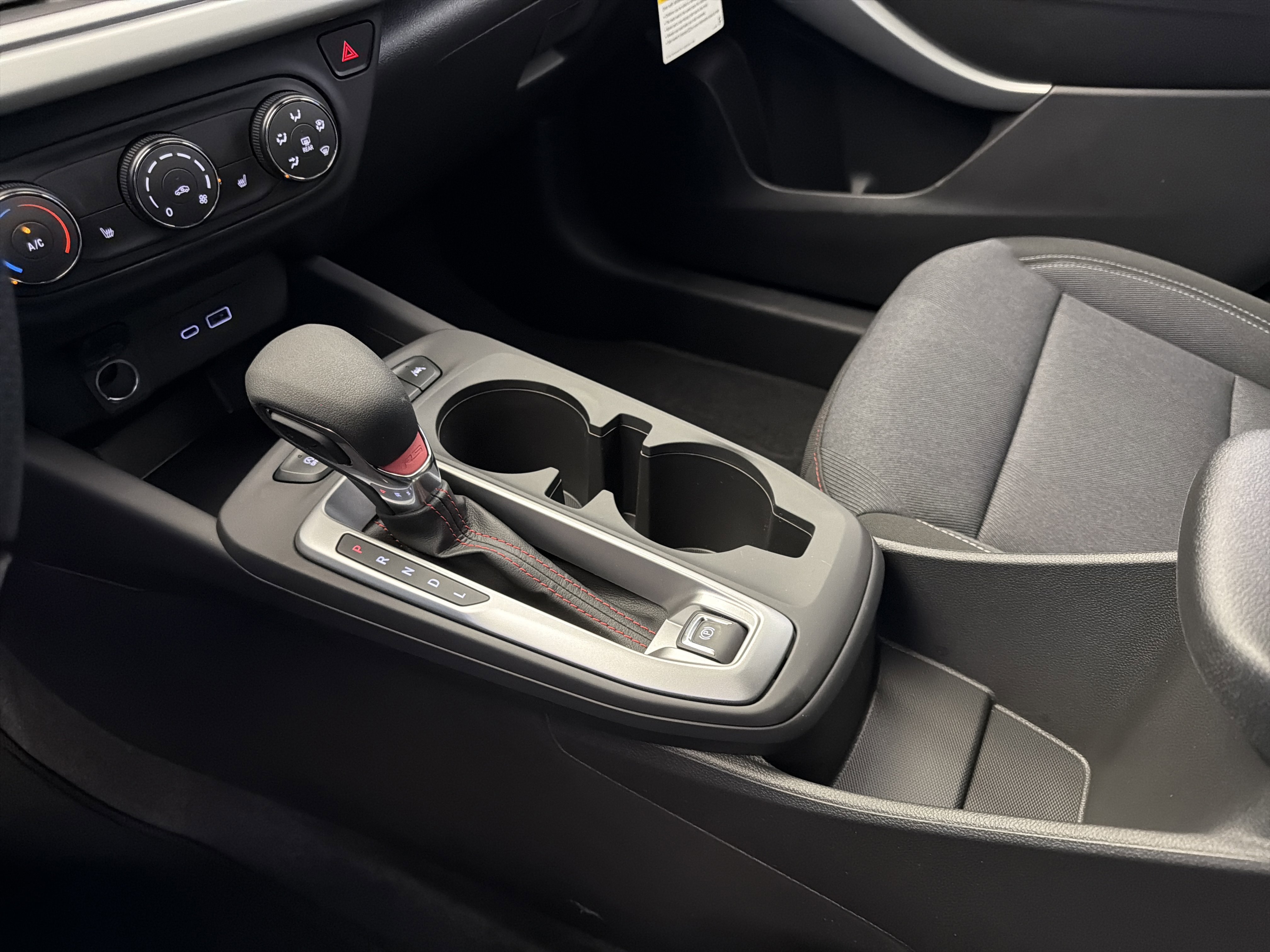2026 Chevrolet Trax RS - Photo 21