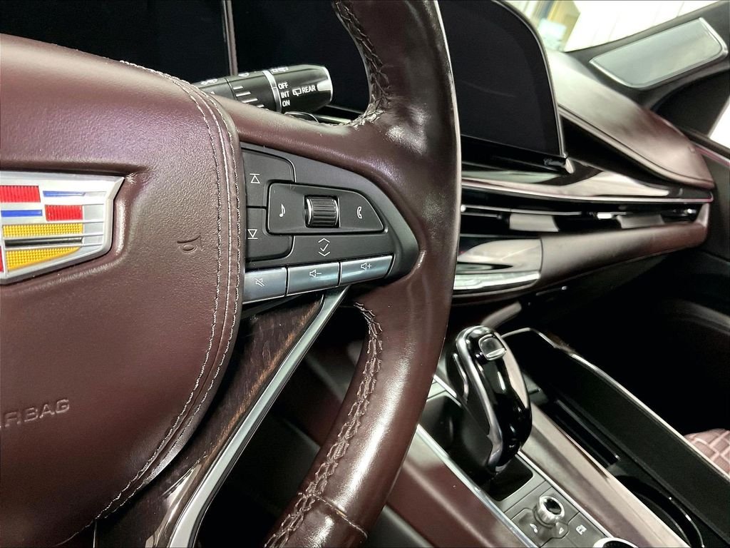 Used 2024 White Cadillac Sport Platinum image 25