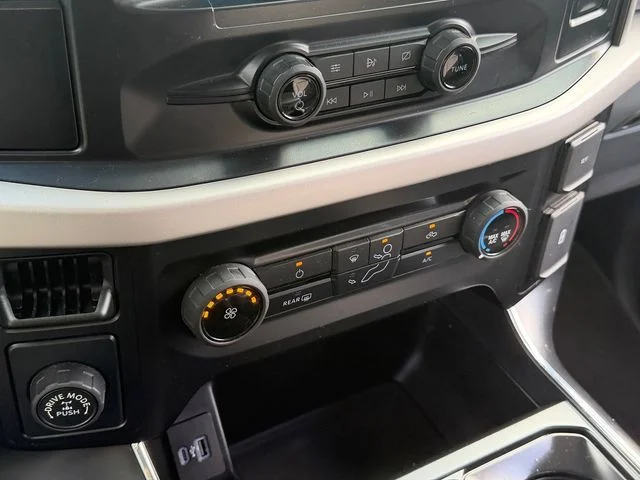 Used 2021 Blue Ford XL image 19