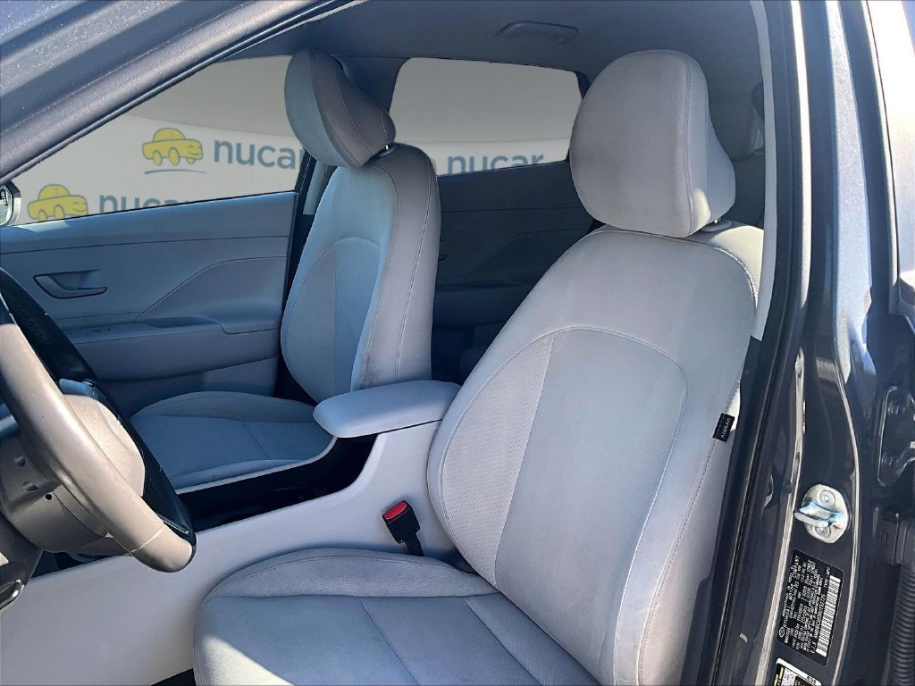 Used 2024 Gray Hyundai SEL image 10
