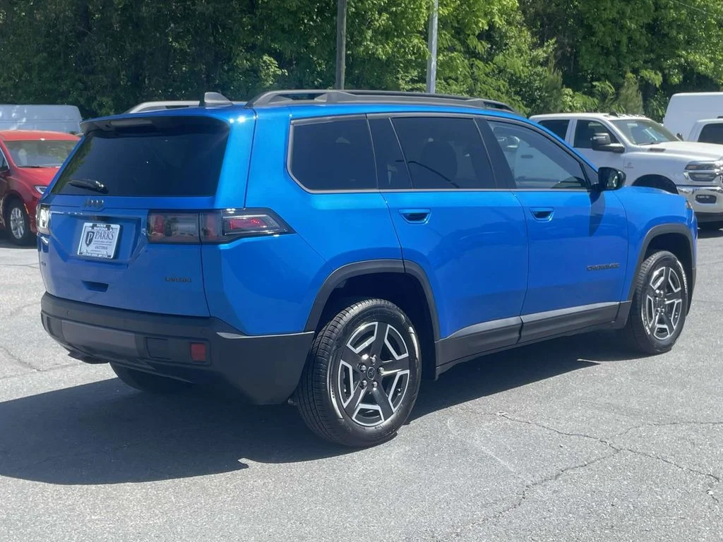 New 2026 Hydro Blue Pearlcoat Jeep Laredo image 8