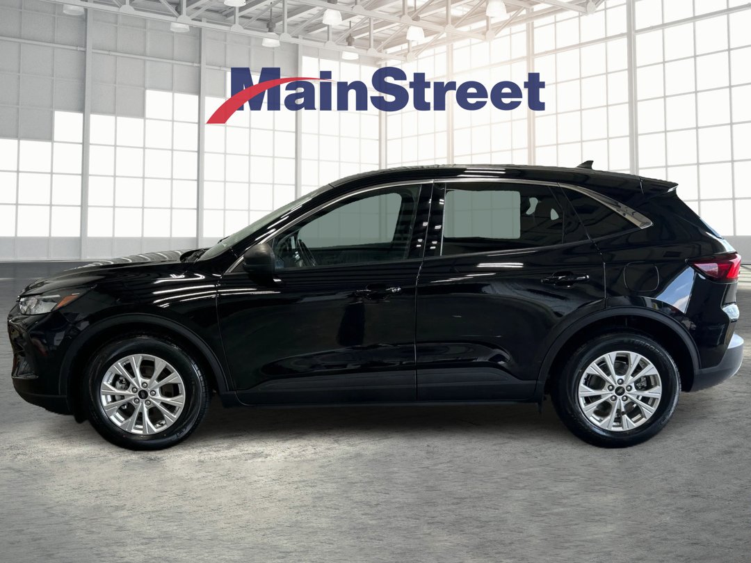 Used 2023 Ford Escape Active with VIN 1FMCU0GN4PUA11827 for sale in Kansas City
