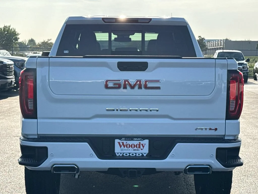 2026 GMC Sierra 1500 AT4 - Photo 9