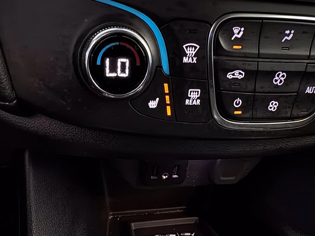 2023 Chevrolet Traverse 1LT - Photo 23