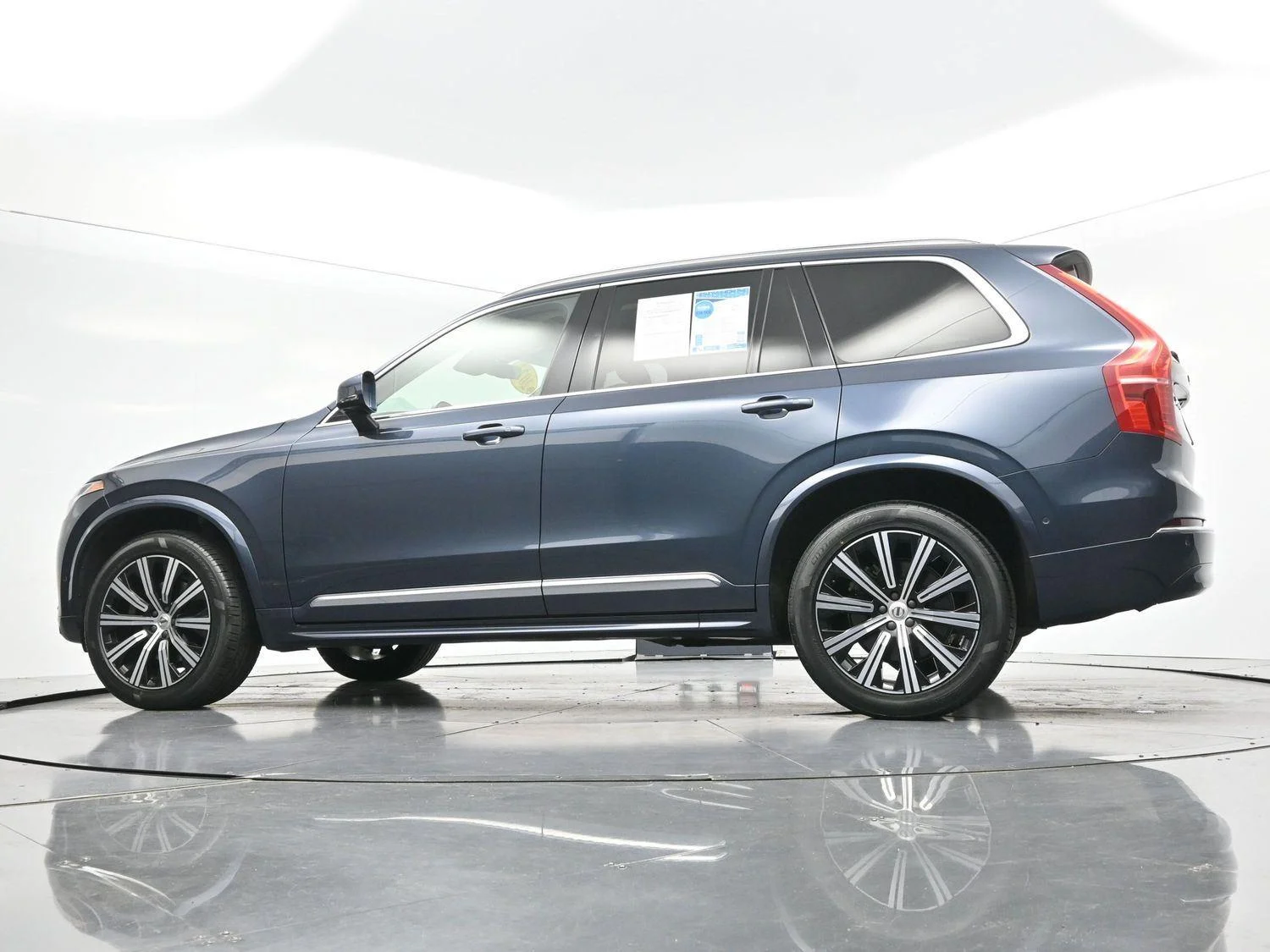 Used 2023 Blue Volvo Plus image 46