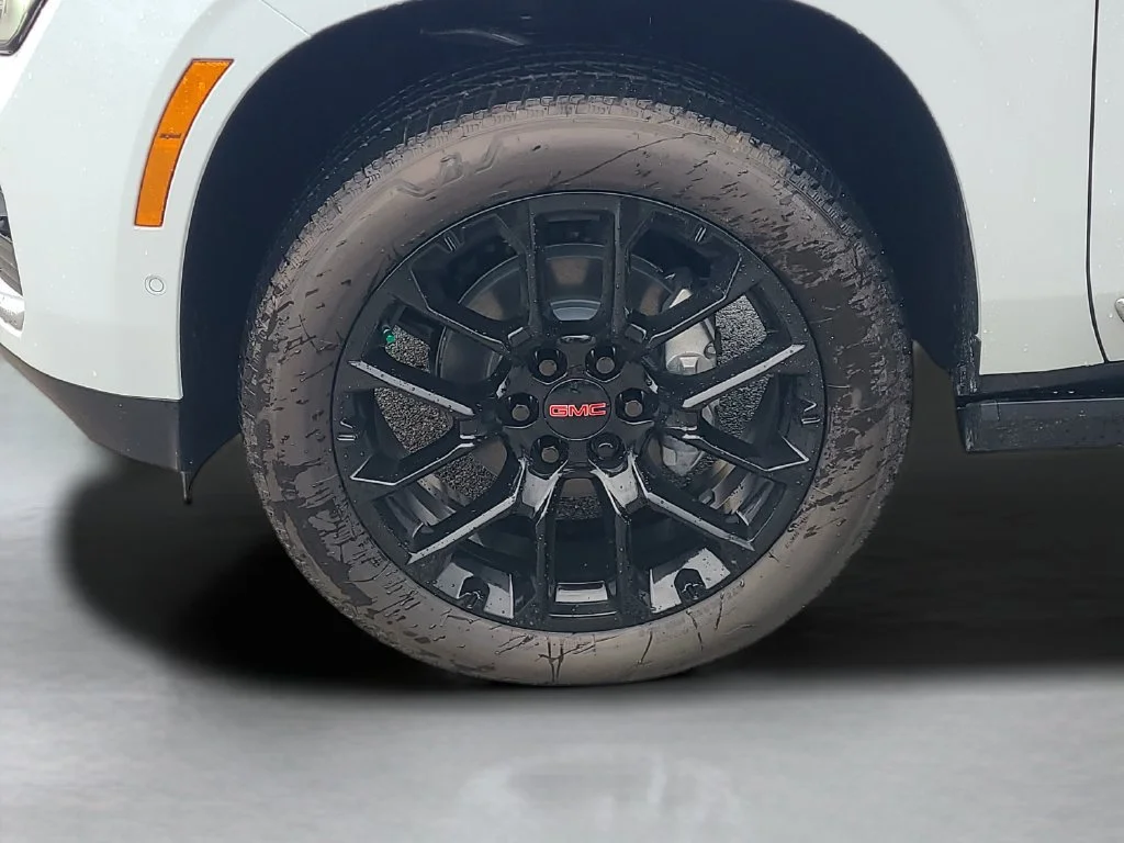 New 2026 Glacier White Tricoat GMC Denali image 25