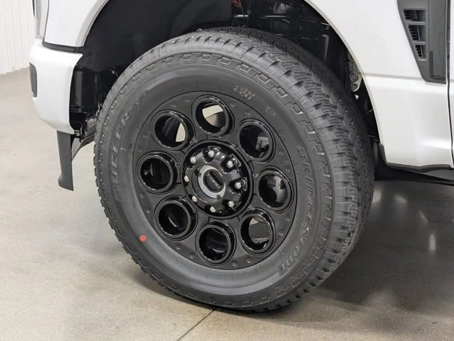New 2026 Oxford White Ford F-250® Lariat® image 42