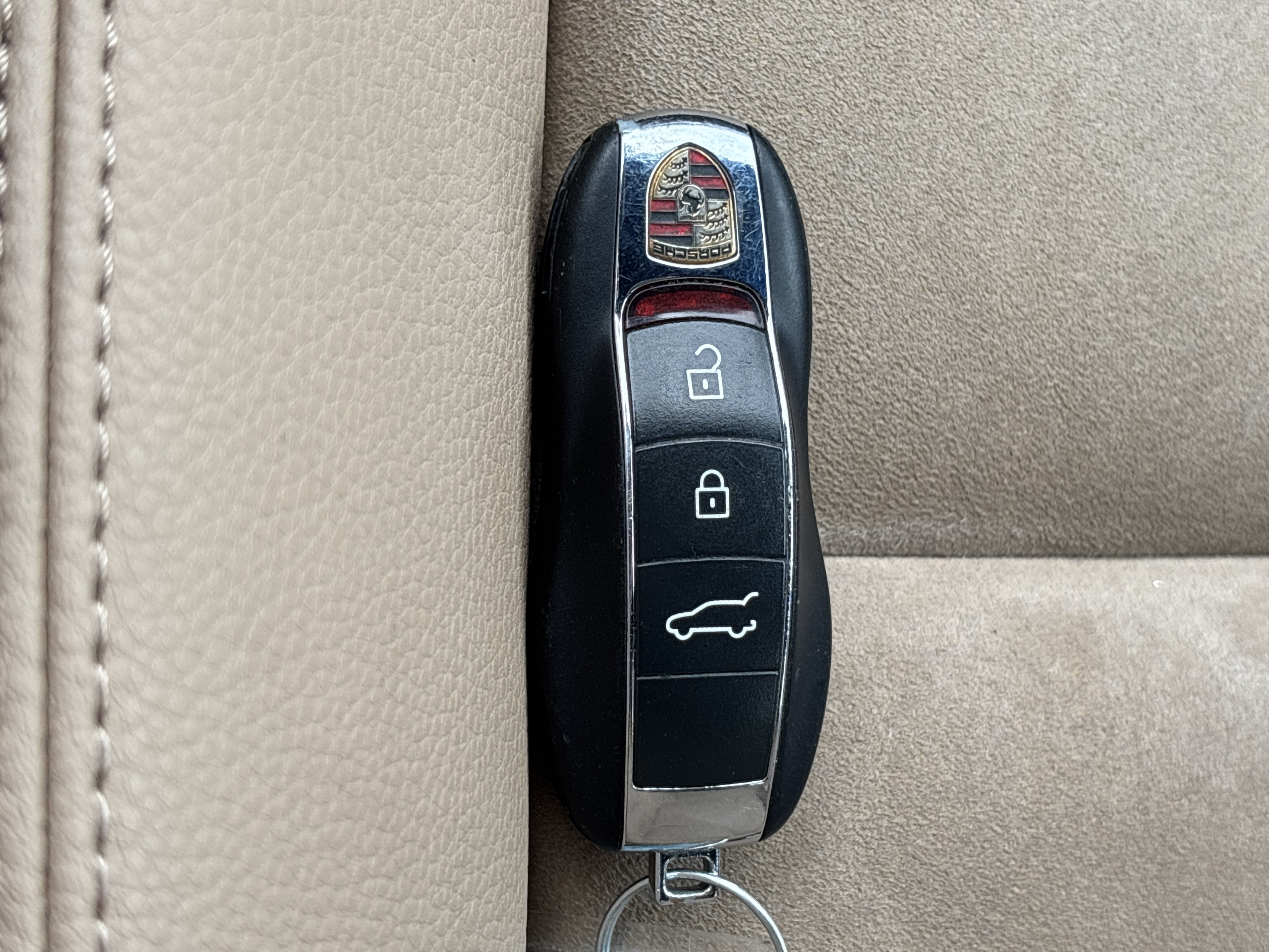 Used 2021 Mamba Green Metallic Porsche S AWD image 44