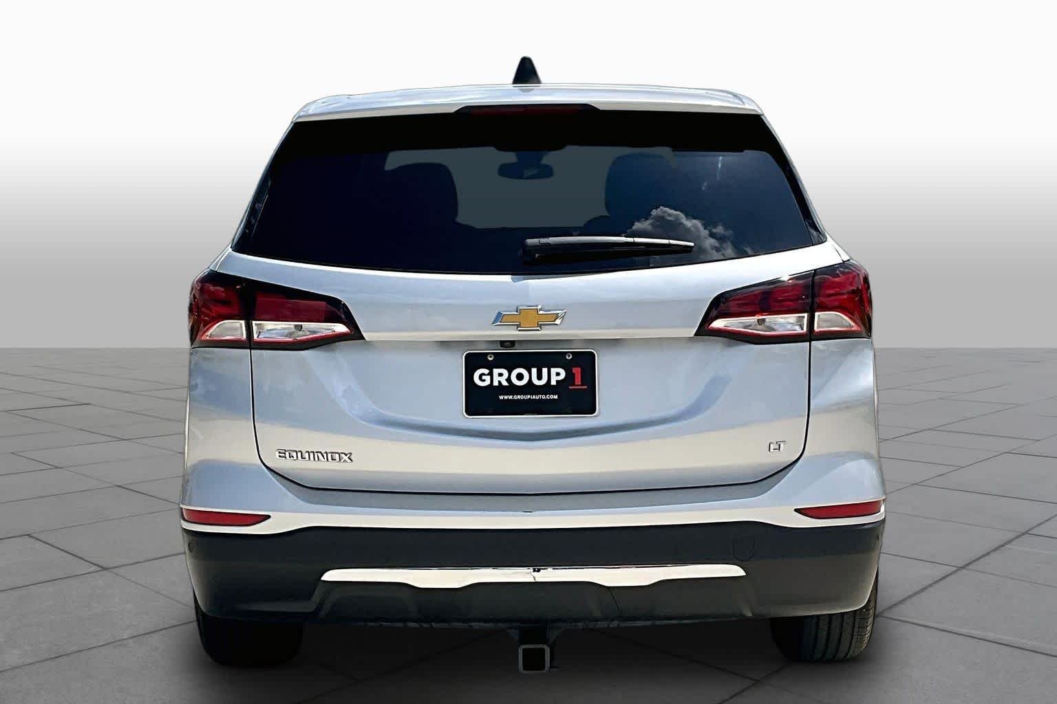 Used 2022 Silver Ice Metallic Chevrolet LT image 5