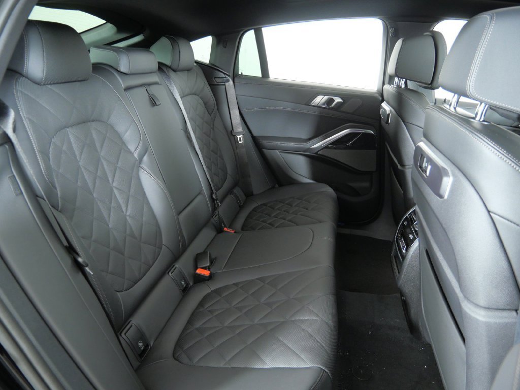 New 2027 Black Sapphire Metallic BMW xDrive40i image 27