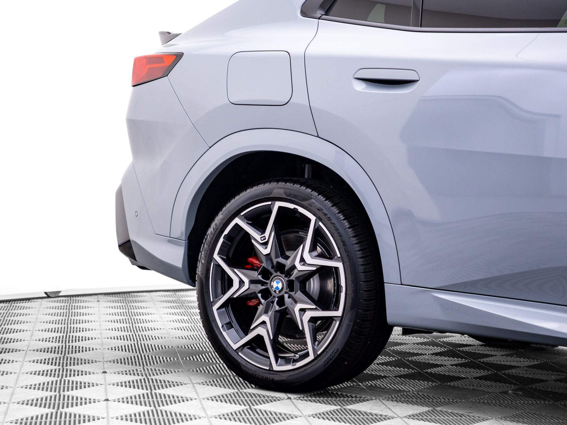 New 2026 Brooklyn Grey Metallic BMW M35i image 41