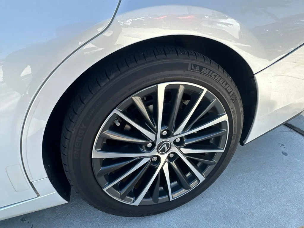 Used 2023 Eminent White Pearl Lexus 350 image 12