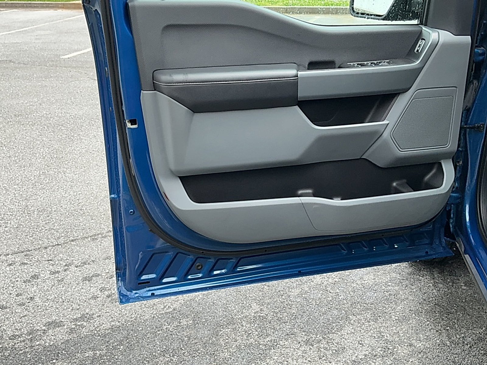 2023 Ford F-150 XLT - Photo 6