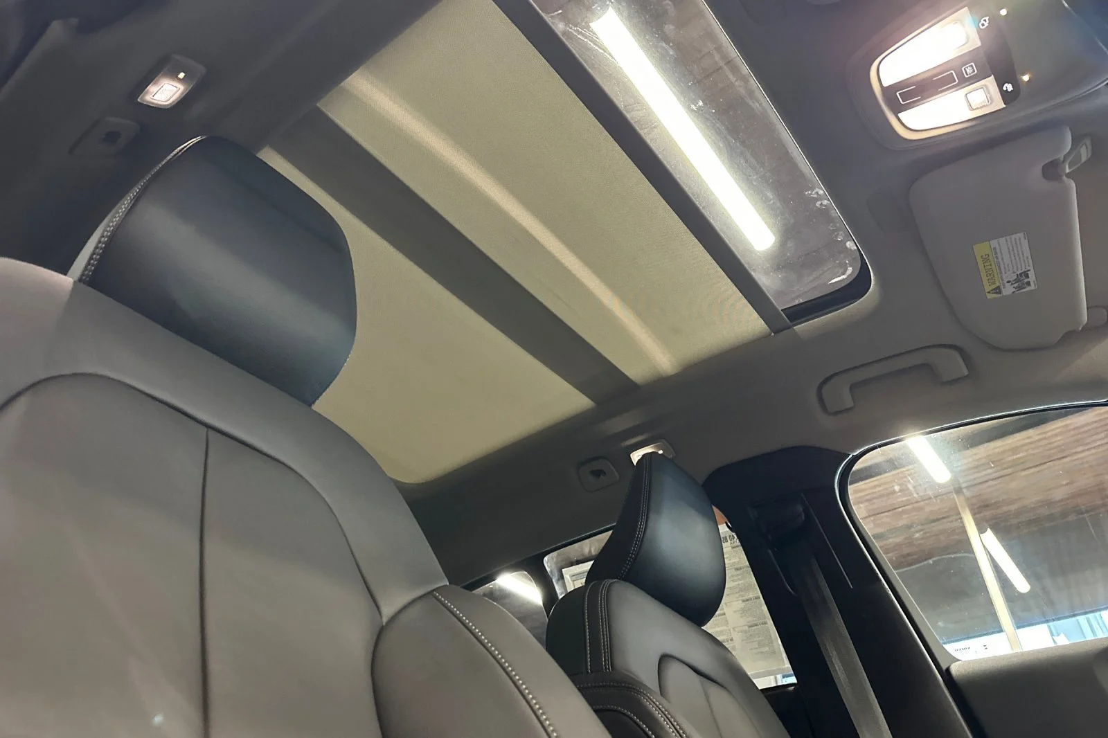 2026 Volvo XC40 Ultra - Photo 14