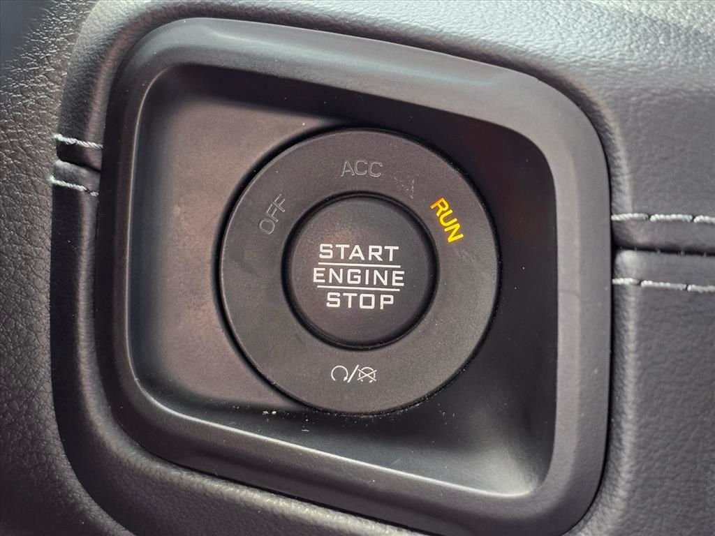 Used 2025 Black Jeep Rubicon image 19