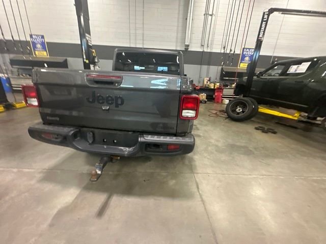 Used 2020 Gray Jeep Sport image 21
