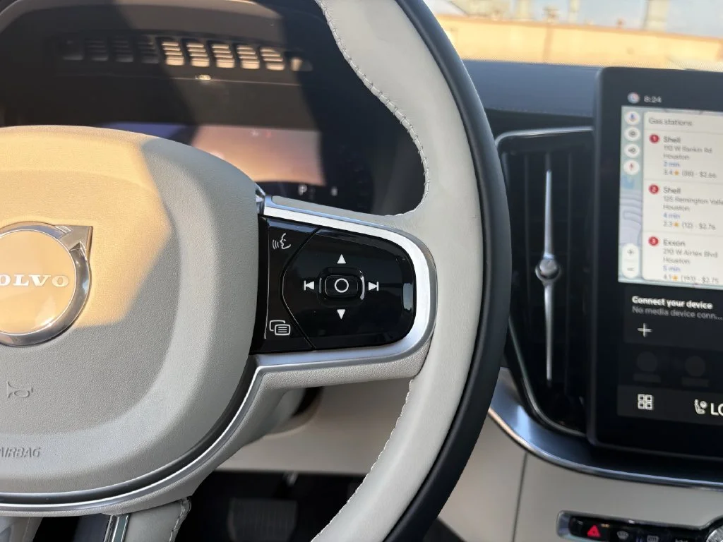 New 2026 Crystal White Volvo Ultra image 15
