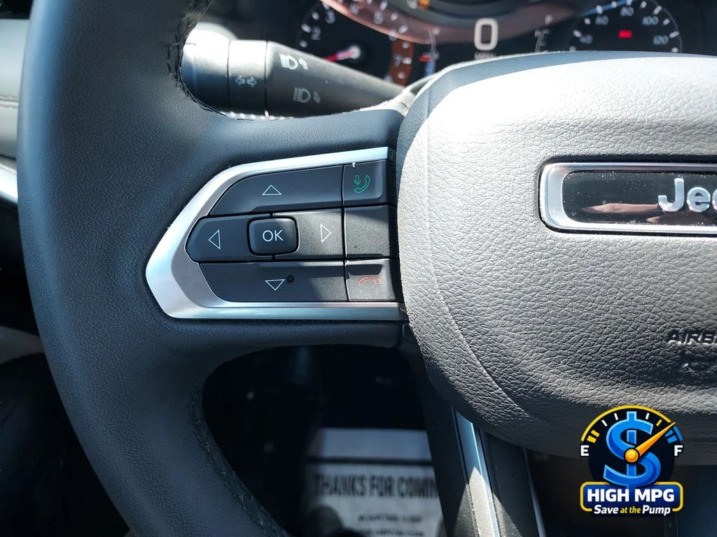 Used 2025 White Jeep Limited image 11