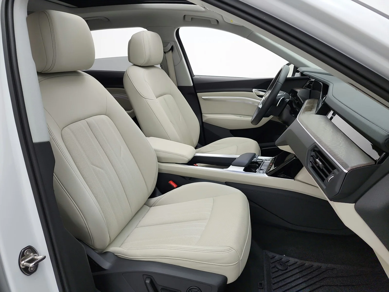 Used 2024 Glacier White Metallic Audi Premium Plus quattro image 20