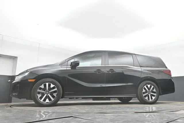 2025 Honda Odyssey EX-L - Photo 46