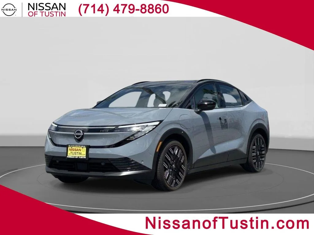 2026 Nissan Leaf Platinum+'s photo