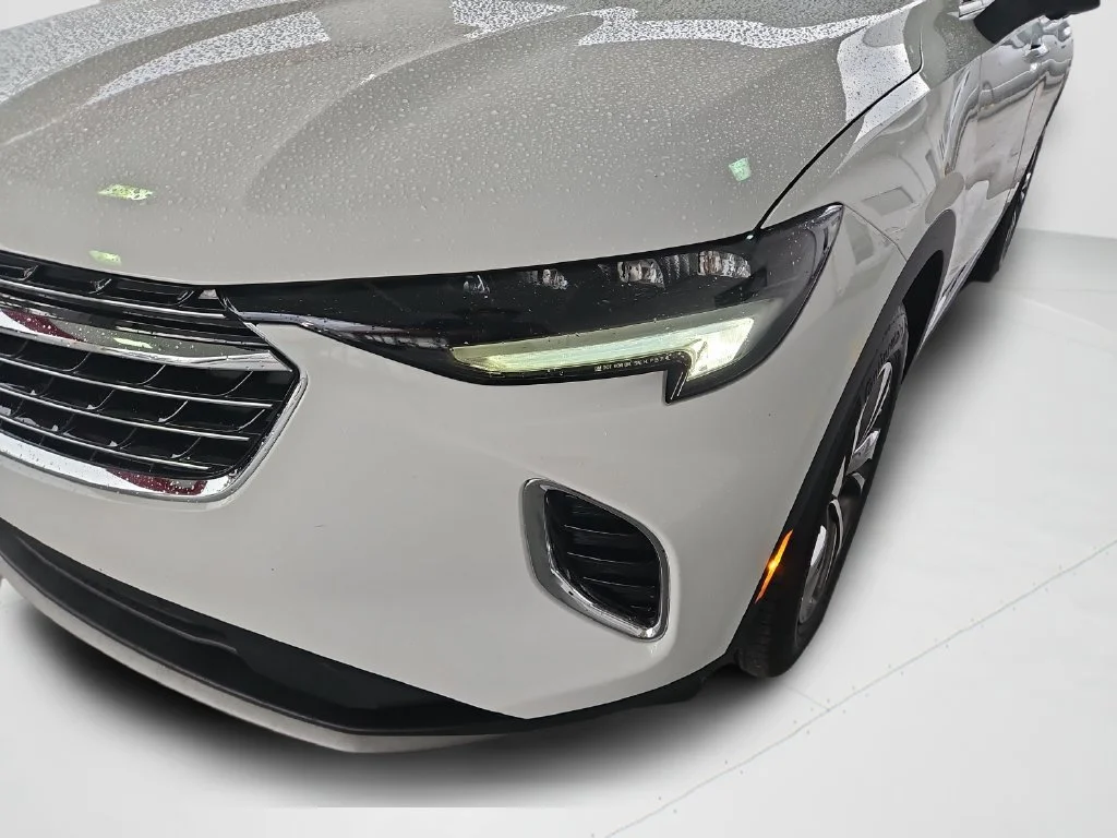 Used 2022 SUMMIT WHITE Buick Essence image 23
