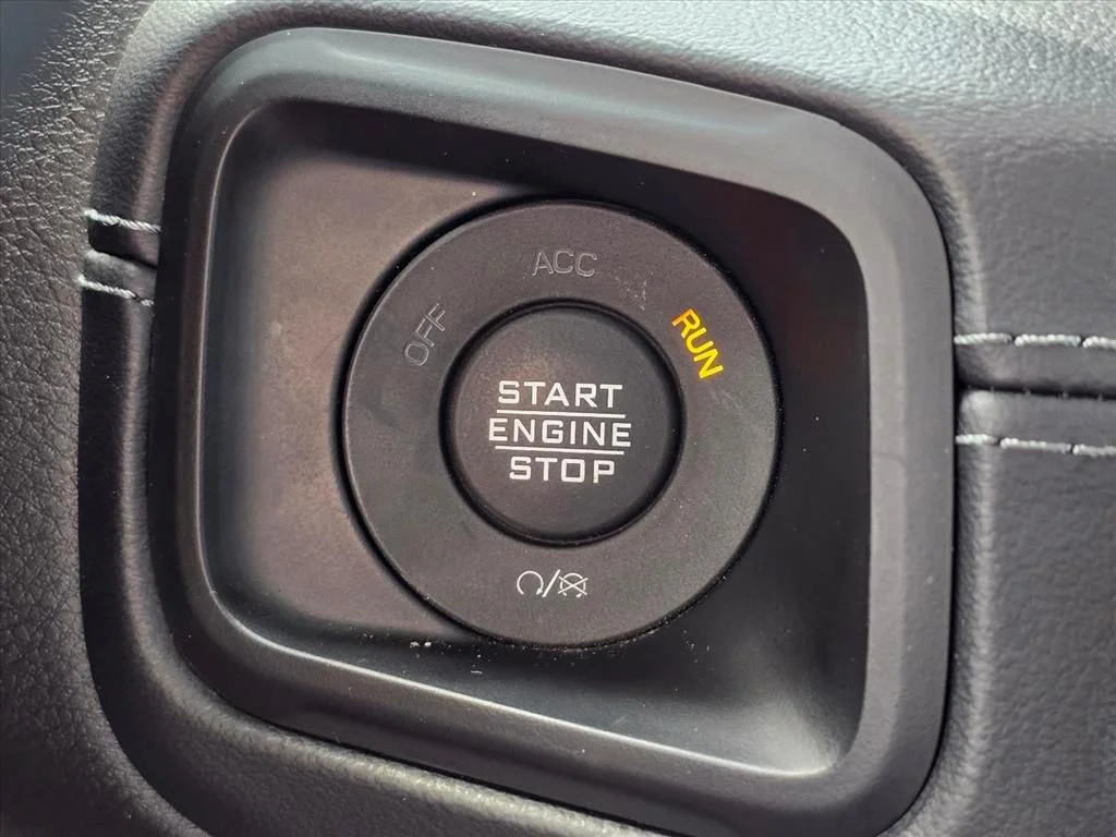 Used 2025 Black Jeep Rubicon image 19