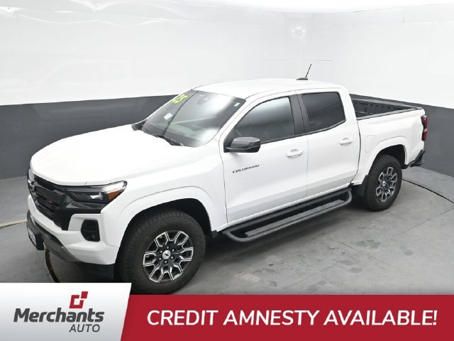 Used 2025 White Chevrolet Z71 image 24