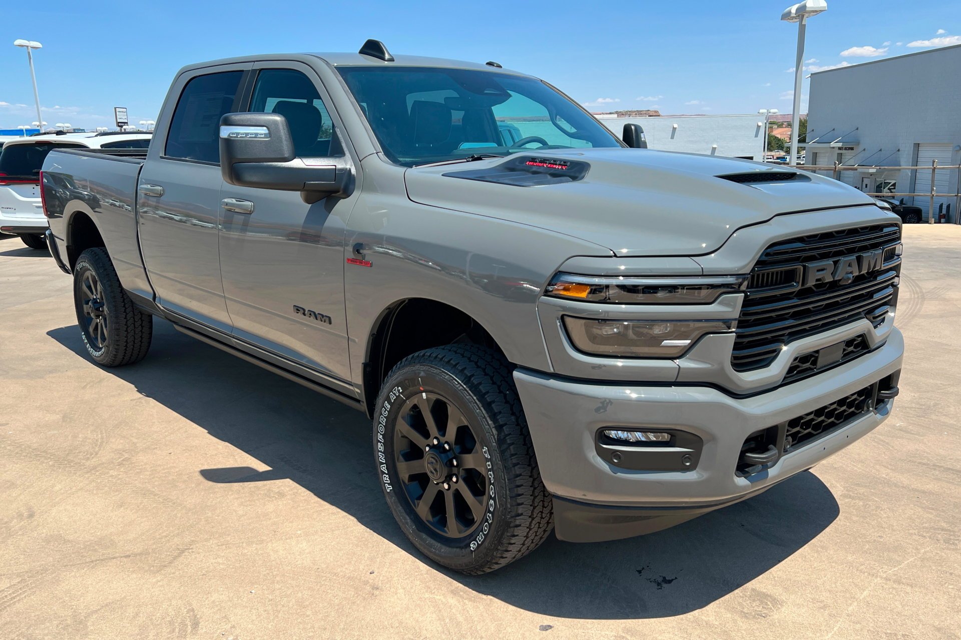New 2026 Ceramic Gray Clear-Coat Exterior Paint RAM Laramie image 8