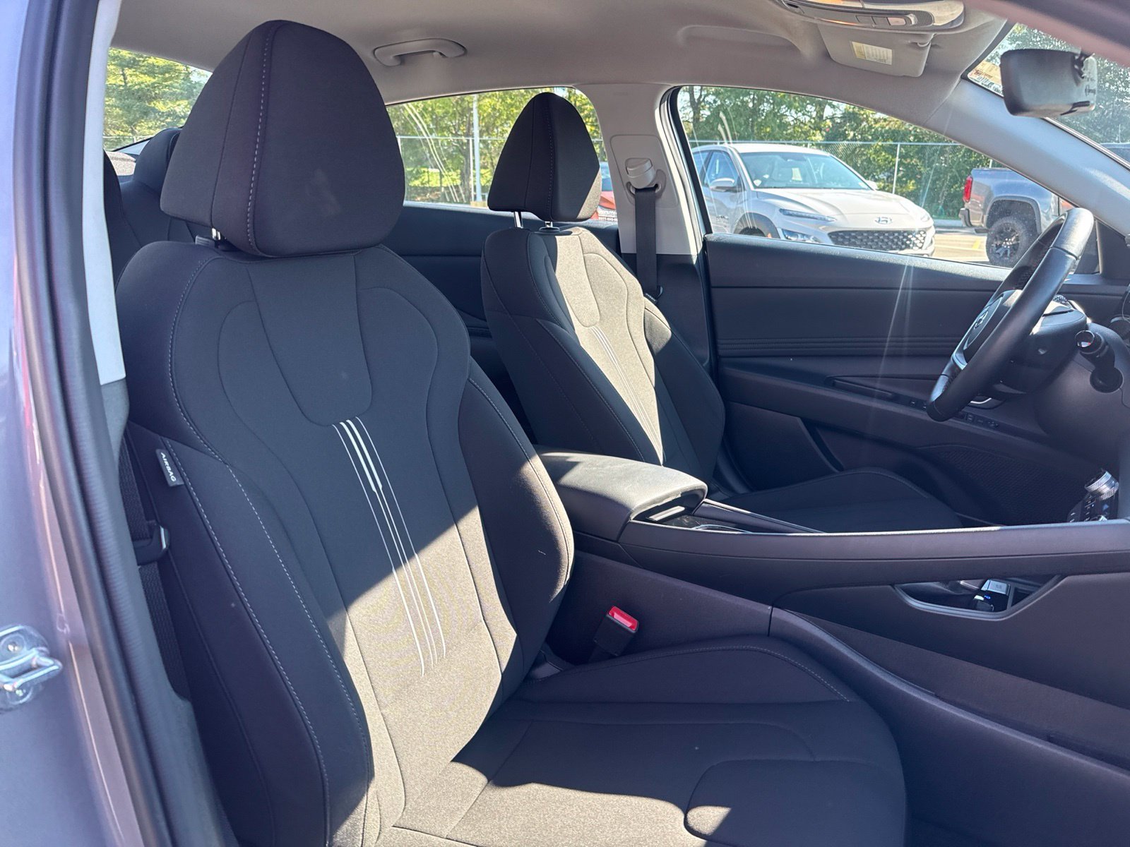 Used 2023 Silver Hyundai SEL image 13