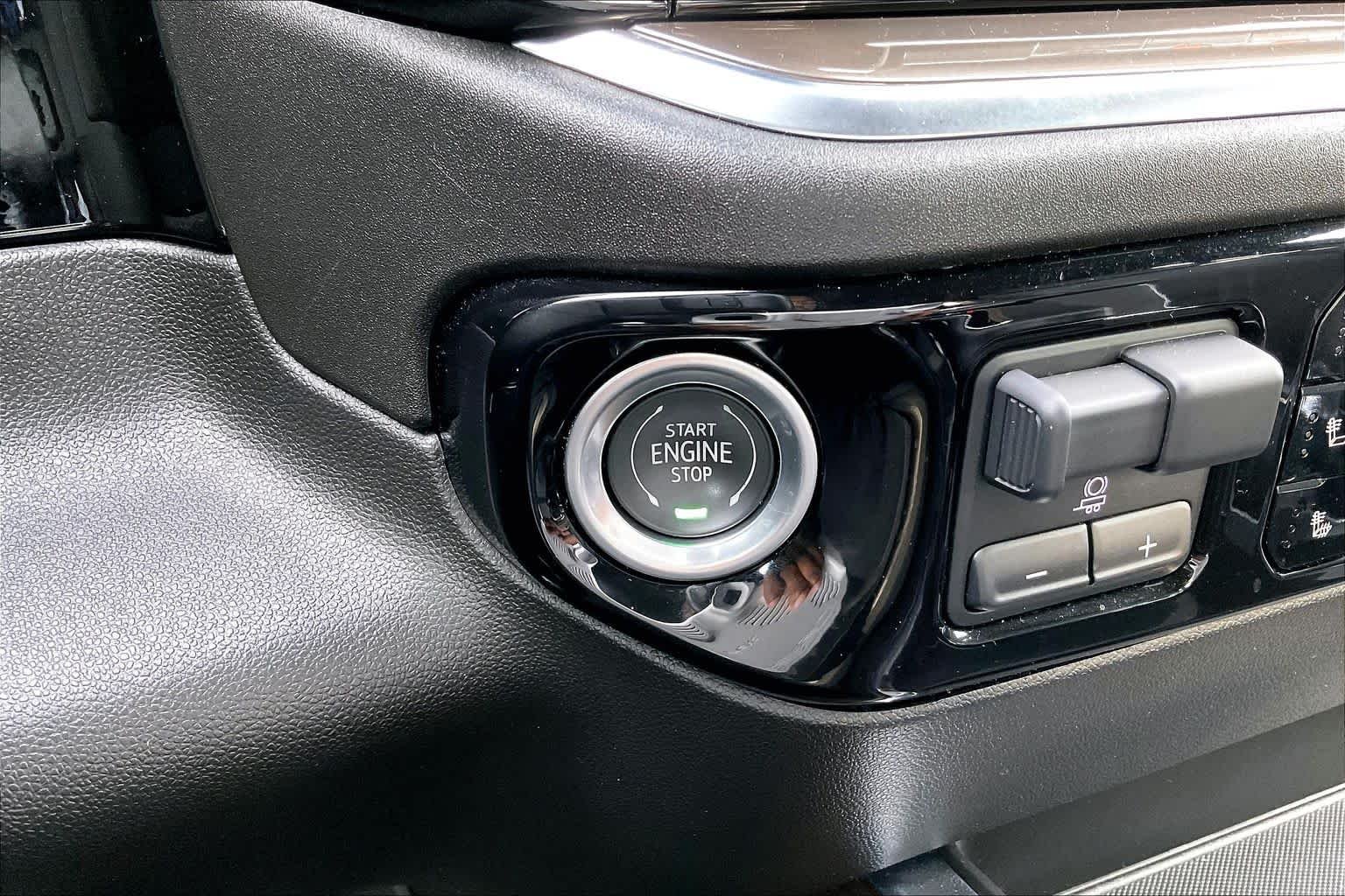 Used 2022 Dark Ash Metallic Chevrolet High Country image 34
