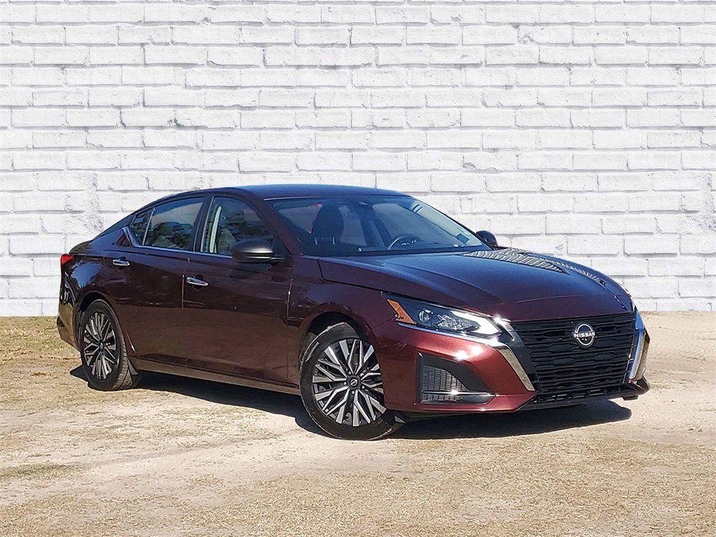 2024 Nissan Altima SV
