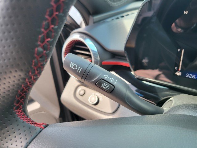 2026 Chevrolet Trax RS - Photo 17