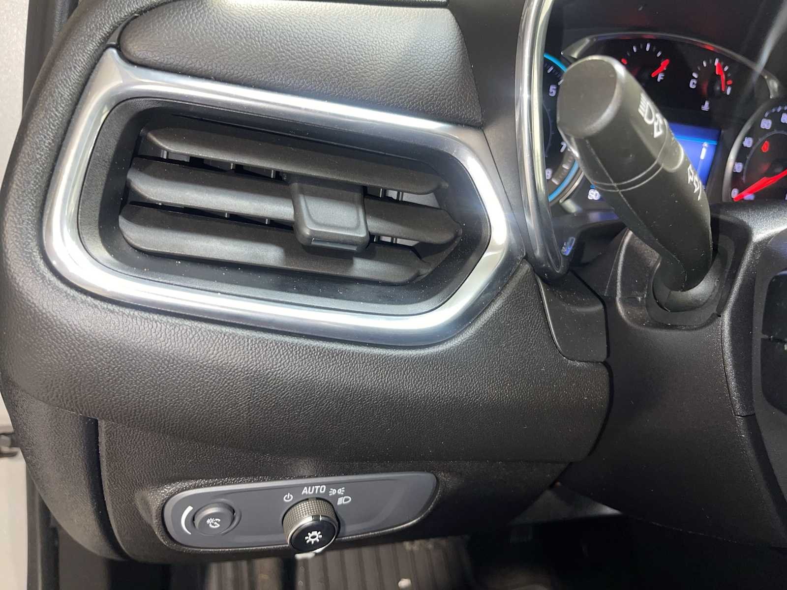 Used 2019 Silver Ice Metallic Chevrolet LT image 24
