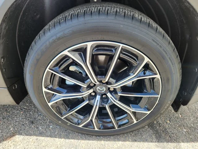 Used 2025 Gray Mazda Premium Plus image 20