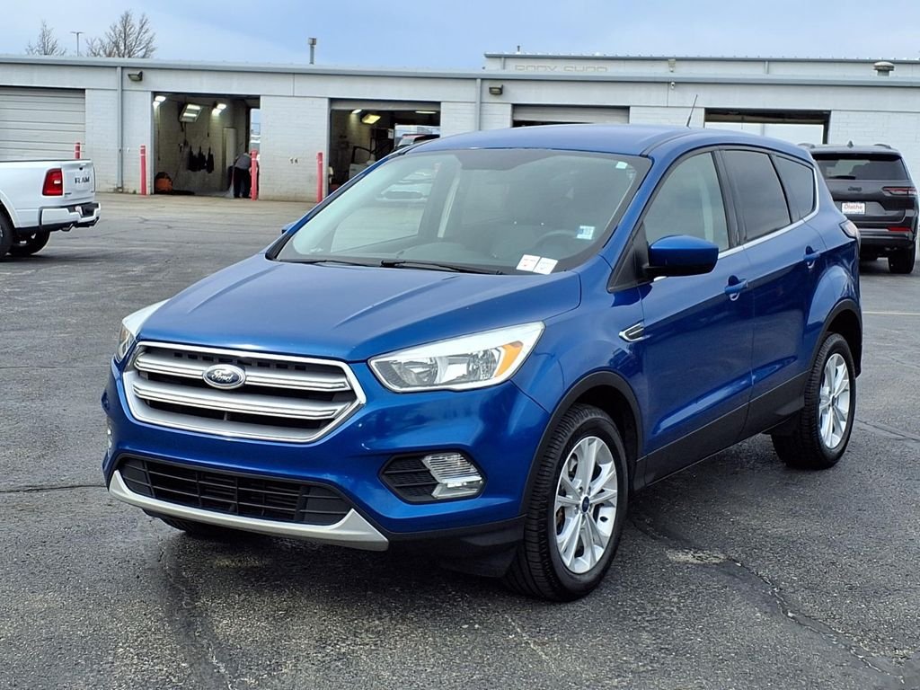 Used 2017 Ford Escape SE with VIN 1FMCU9G94HUB66502 for sale in Kansas City