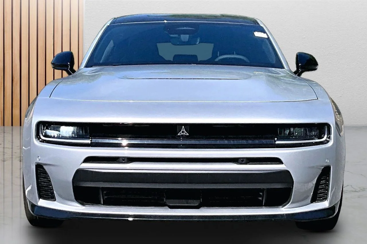 New 2026 Triple Nickel Exterior Paint Dodge R/T Scat Pack image 3