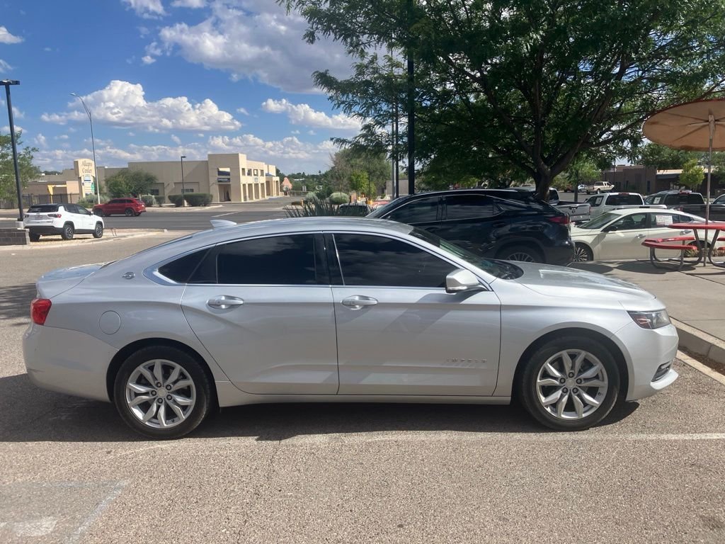 Used 2018 Silver Chevrolet LT image 4