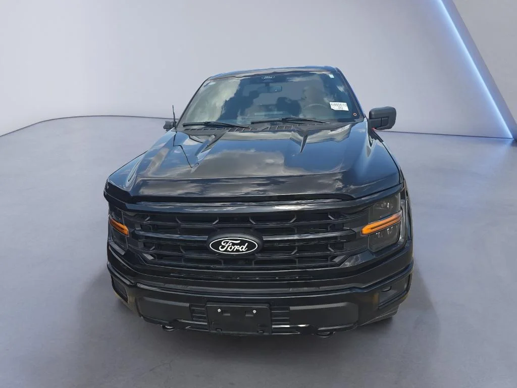Used 2024 Agate Black Metallic Ford XLT image 3