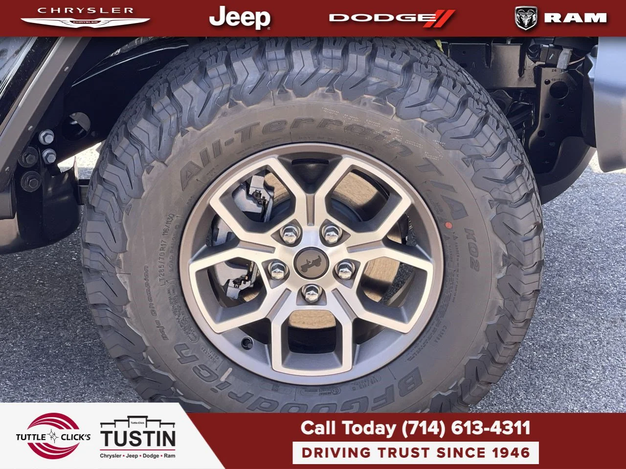 New 2026 Black Clear-Coat Exterior Paint Jeep Rewind image 16