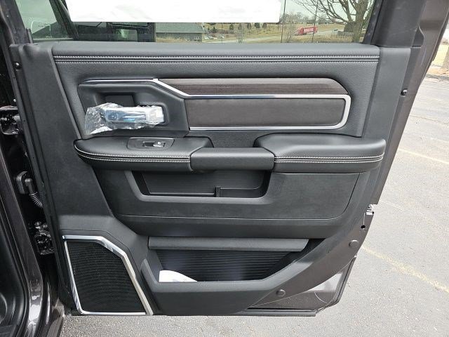 New 2026 Granite Crystal Metallic Clearcoat Ram Laramie image 16
