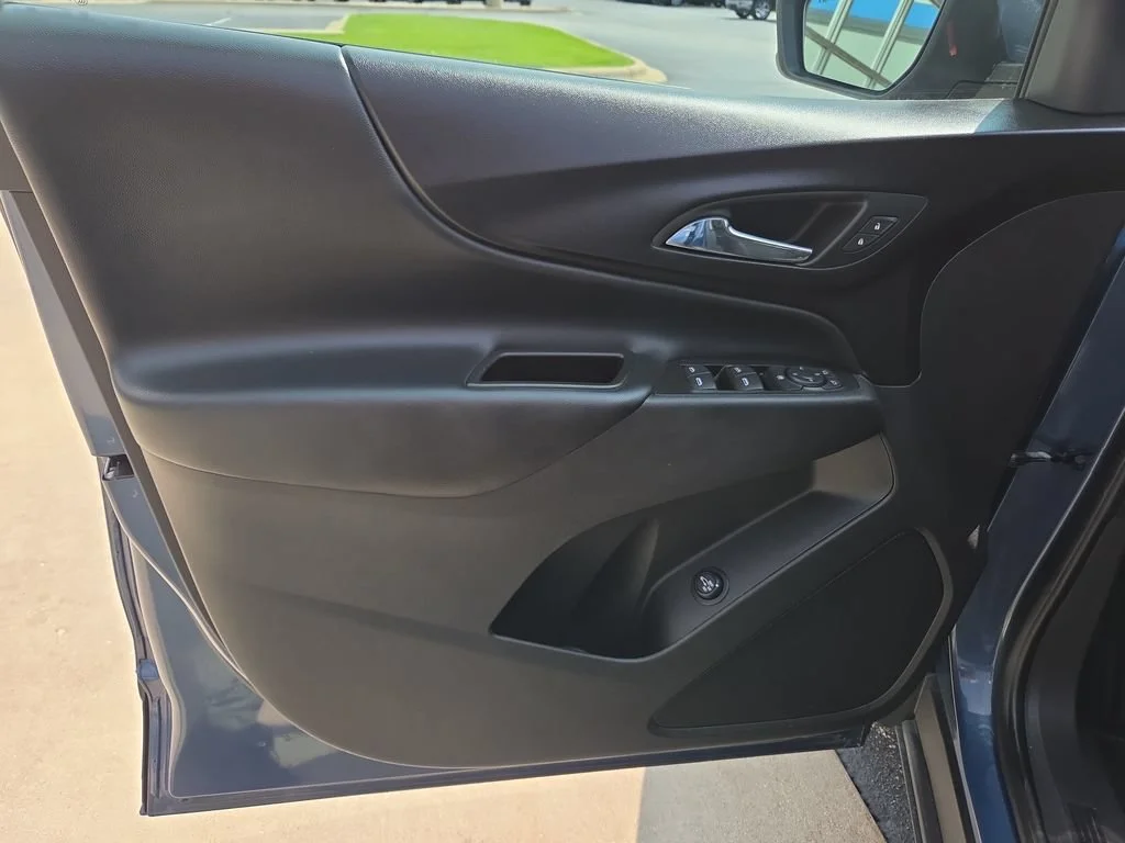 2024 Chevrolet Equinox LT - Photo 27