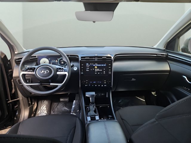 Used 2024 Black Hyundai SEL image 2