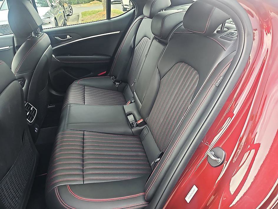 Certified Used 2025 Cavendish Red Genesis 2.5T Sport Prestige image 32