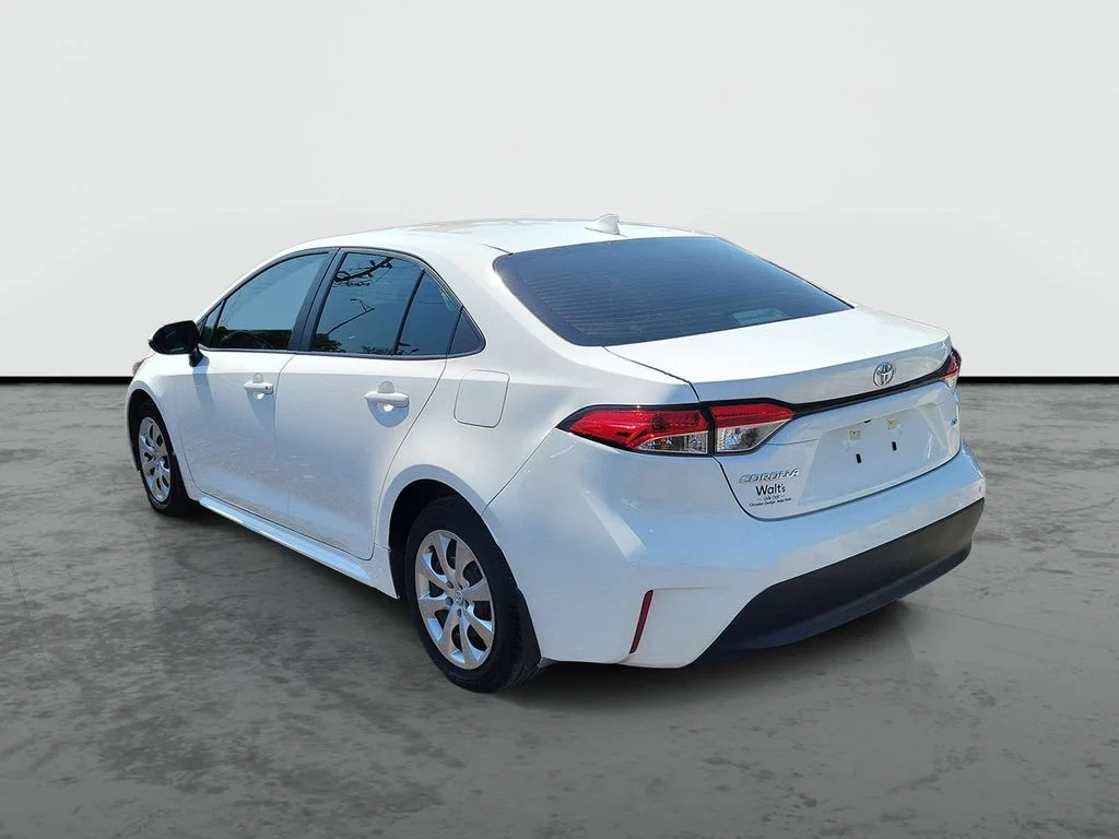 Used 2025 White Toyota LE image 3