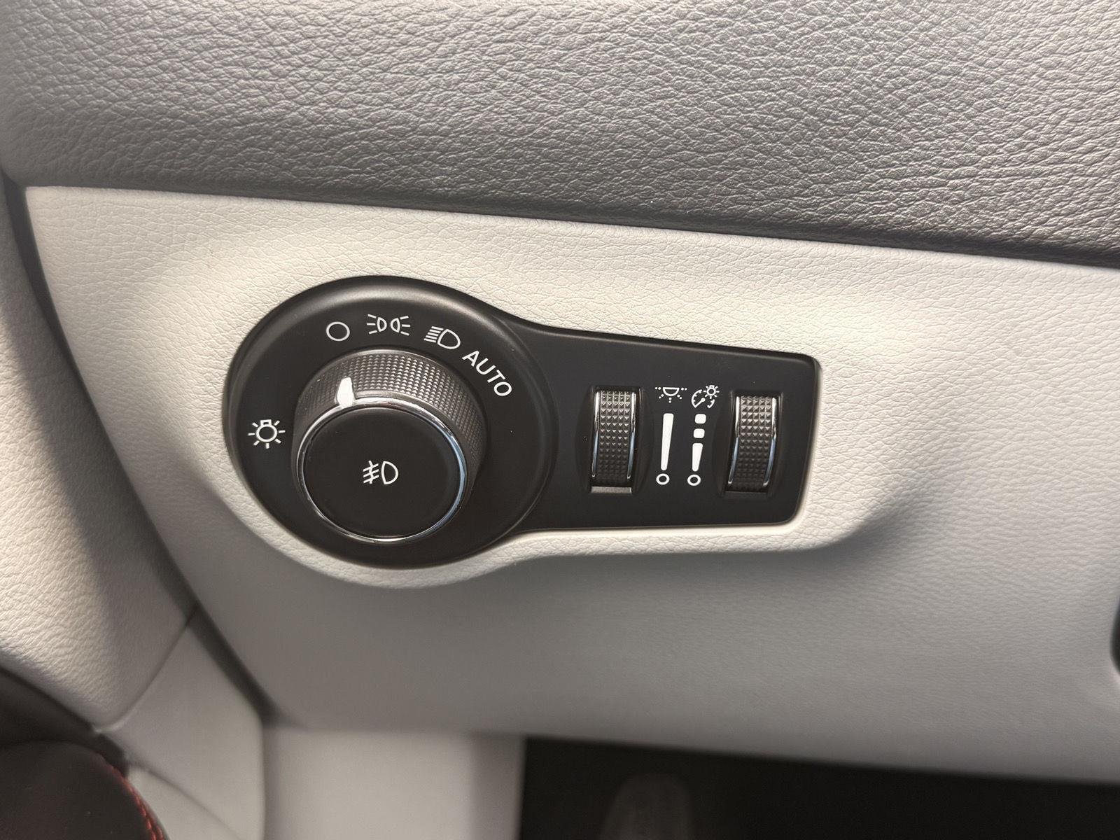 2020 Jeep Compass Limited - Photo 32